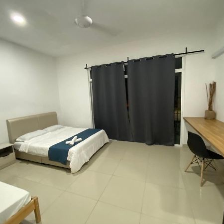 Desaru Happy Guest House D ภายนอก รูปภาพ