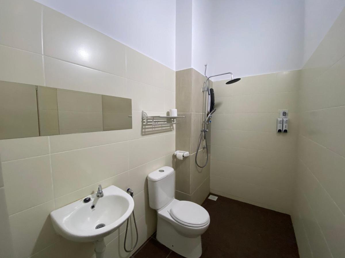 Desaru Happy Guest House D ภายนอก รูปภาพ